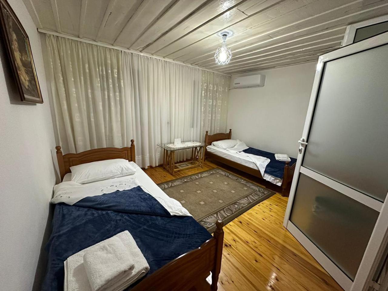Geri Guesthouse Gjirokastra Kültér fotó